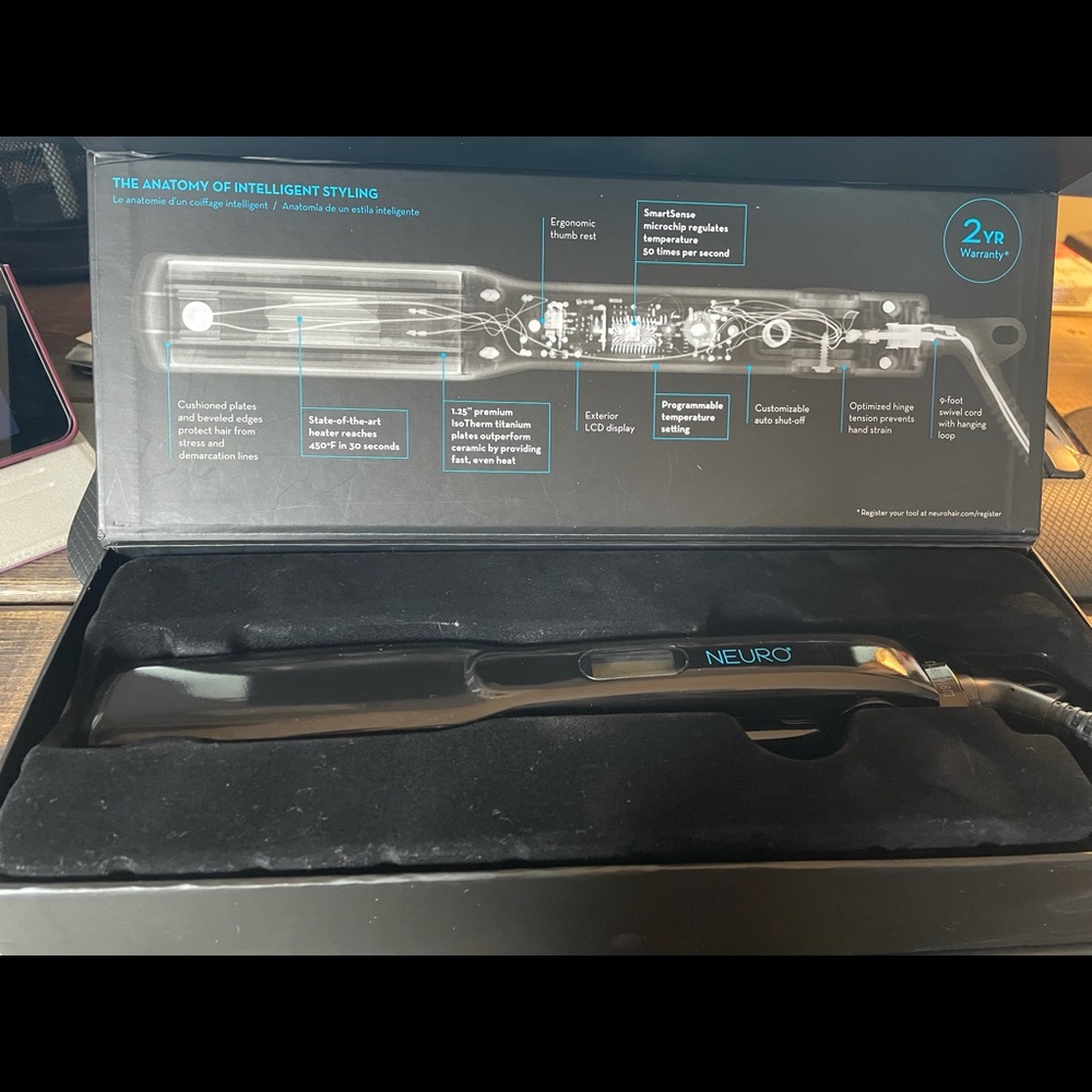 Paul Mitchell neuro smooth flat iron